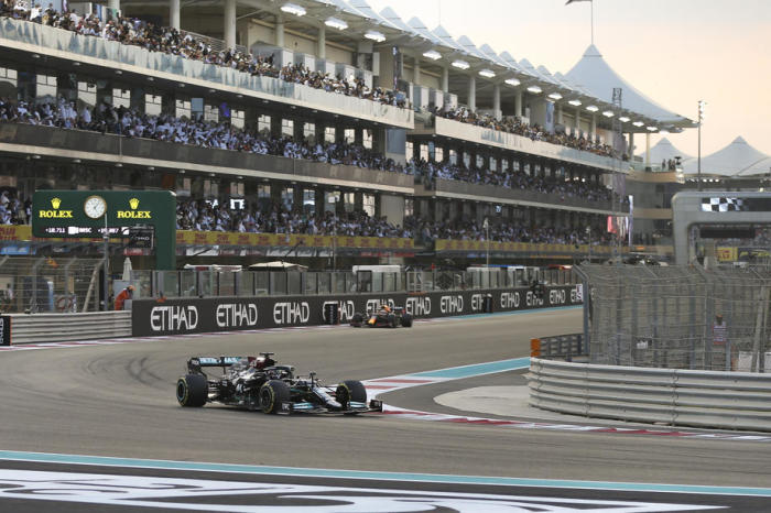 Lewis Hamilton, britischer Formel-1-Pilot, in Abu Dhabi. Foto: epa/Ali Haider