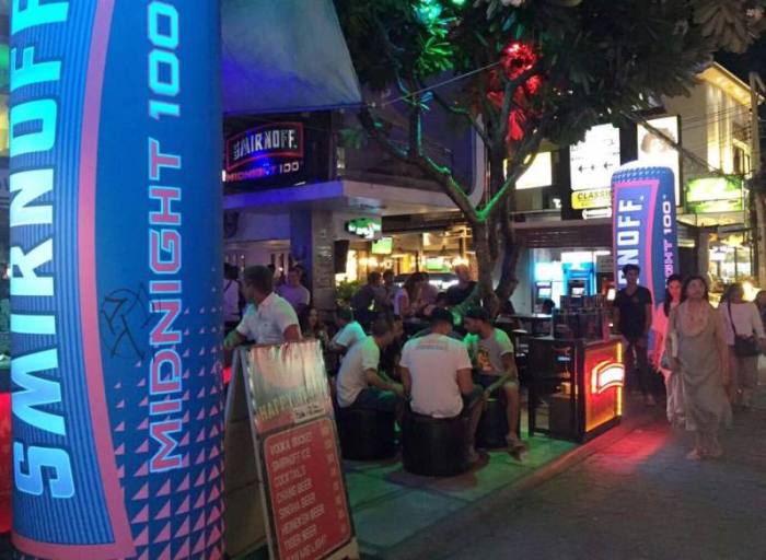 Eine der beliebtesten Bars in Chawengs Nachtszene und nun zum zweiten Mal binnen 18 Monaten Schauplatz einer Schießerei mit Toten: die Solo Bar.