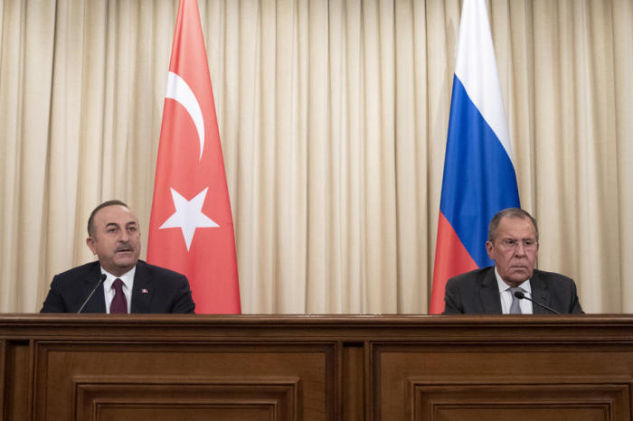 Türkischer Außenminister besucht Moskau. Foto: epa/Pavel Golovkin / Pool