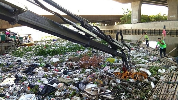 Der Gouverneur von Bangkok warnt vor Überschwemmungsgefahr durch zunehmenden Müll in den Kanälen. Foto: The Nation