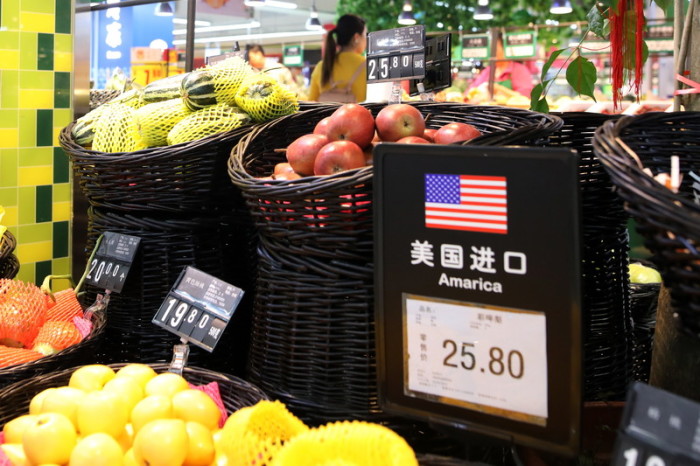 Amerikanisches Obst in einem chinesischen Supermarkt. Foto: epa/Wu Hong