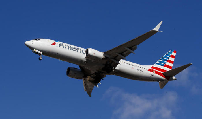 Eine Boing 737 Max 8 der American Airlines in New York. Foto: epa/Justin Lane