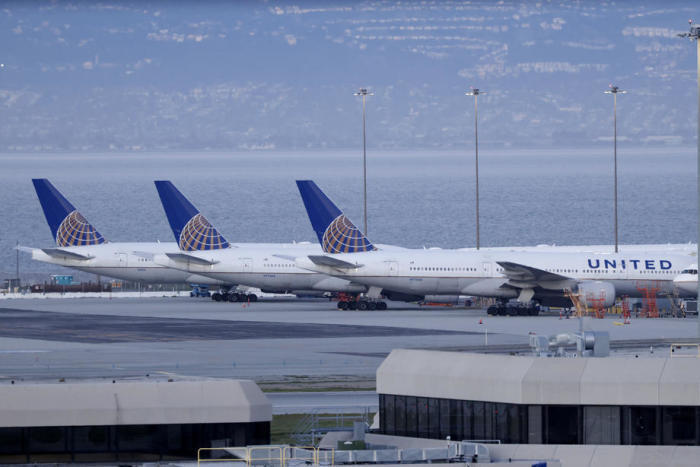 Verschiedene Flugzeuge des Typs Boeing 777-222 von United Airlines. Foto: epa/John G. Mabanglo