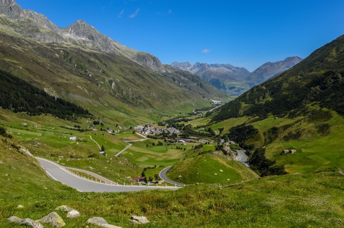 Der 2108 Meter hohe Gotthardpass verbindet die deutsch- und italienische Schweiz. Foto: Pixabay/Jonathan Reichel