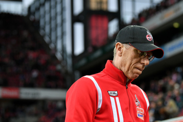 Peter Stöger, Trainer des 1. FC Köln. Foto: epa/Sascha Steinbach