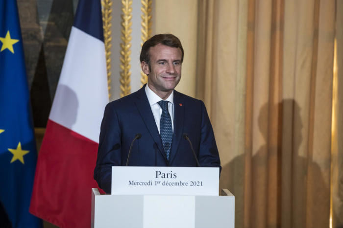 Der französische Präsident Emmanuel Macron bei einer gemeinsamen Erklärung im Elysee-Palast in Paris. Foto: epa/Christophe Petit Tesson / Pool