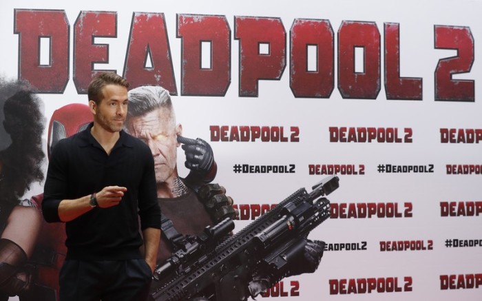 Der kanadische Schauspieler und Darsteller Ryan Reynolds posiert für Fotografen während der Präsentation des Films 