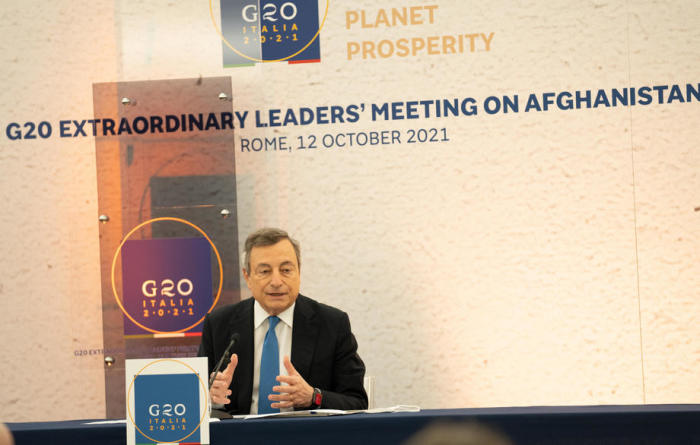Der Ministerpräsident Mario Draghi bei einer Pressekonferenz nach dem außerordentlichen G20-Treffen der Staats- und Regierungschefs zu Afghanistan. Foto: epa/Filippo Attili