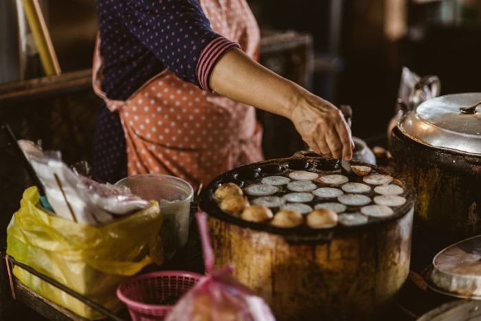 Auf dem Nang-Loeng-Markt werden viele traditionelle thailändische Desserts angeboten. Foto: TAT