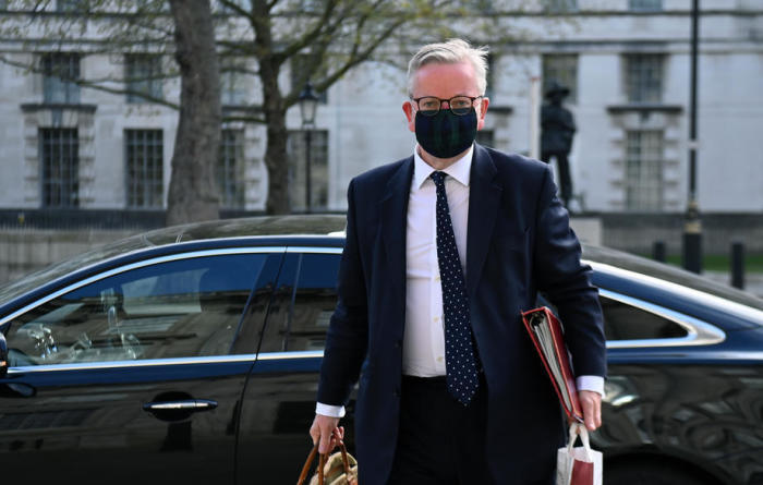 Kabinettsminister Michael Gove kommt im Kabinettsbüro in London an. Foto: epa/Andy Rain