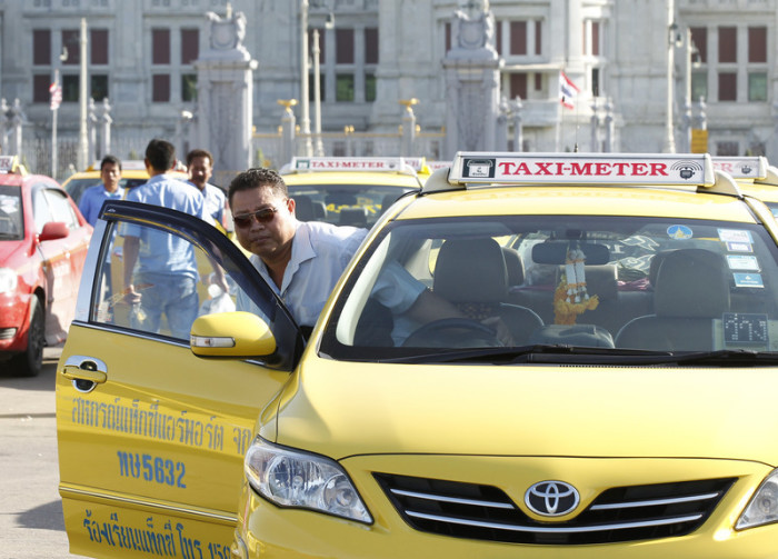 Taxis mit Lesestoff ausgestattet