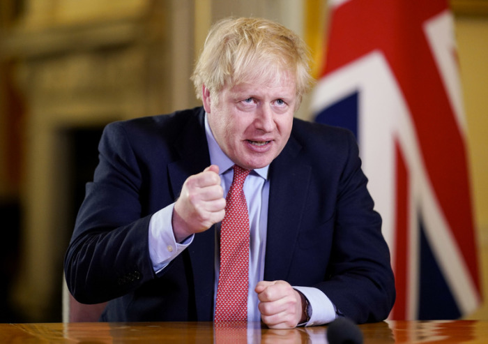 Boris Johnson, Premierminister von Großbritannien, wendet sich aus der Downing Street 10 mit einer Fernsehansprache zum Verlauf der Corona-Pandemie an die Briten. Foto: Andrew Parsons/No 10 Downing Street/Handout via Xinhua/dpa