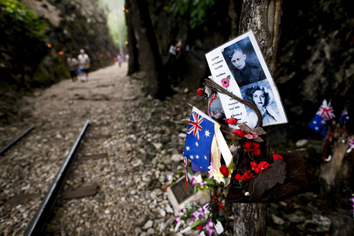 Gedenken an die Verstorbenen am Hellfire Pass. Foto: epa/Diego Azubel