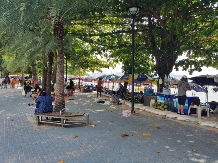 Die Strandpromenade an Pattayas Beach Road. Foto: Jahner