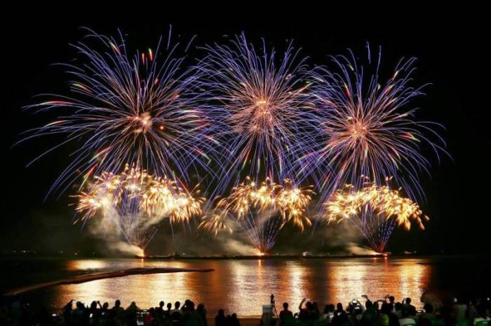 Das internationale Feuerwerksfestival zählt zu den beliebtesten Großveranstaltungen der Touristenmetropole. Fotos: PR Pattaya