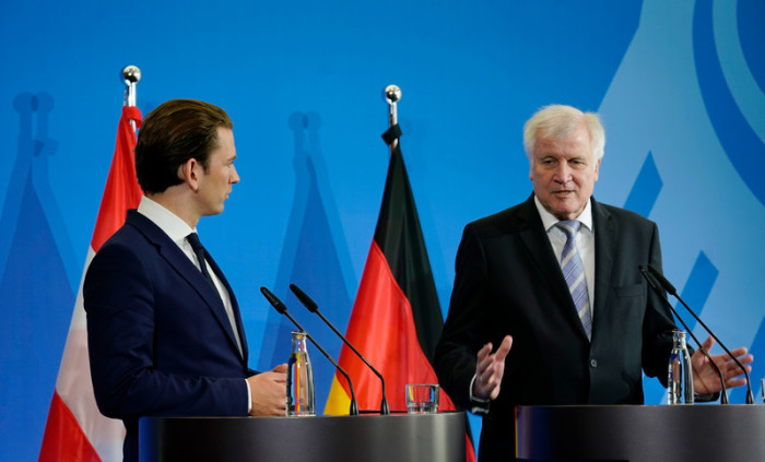 Der österreichische Bundeskanzler Sebastian Kurz (l.) und der deutsche Innenminister Horst Seehofer (r.). Foto: epa/Alexander Becher
