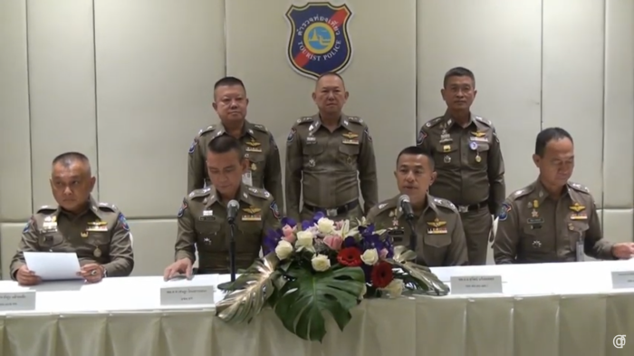 Pressekonferenz der Immigration in Bangkok. Foto: Screenshot Youtube
