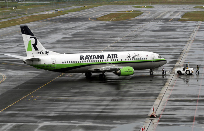 Diese Flugzeuge bleiben erst einmal am Boden. Die Islam-konforme Fluggesellschaft Rayani Air zeigt große Schwächen in Managment. Foto: Afiq Razali / epa