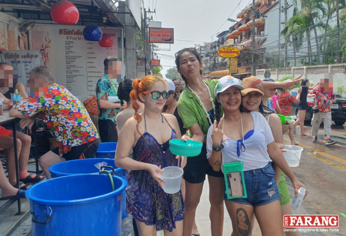 Am 18. April wird Wan Lai in Naklua gefeiert. Im Bild die Soi 18 mit ihren vielen Bars. Foto: Jahner