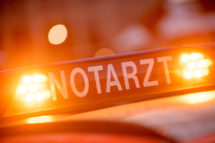 Ein Dachschild mit der Aufschrift 