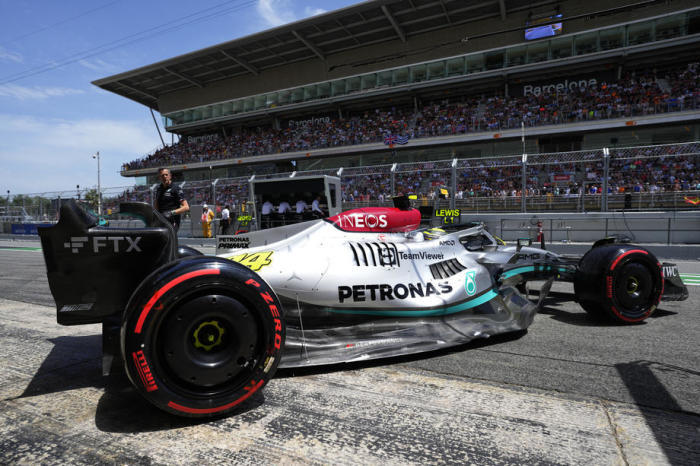 Lewis Hamilton, britischer Formel-1-Fahrer von Mercedes, in Montmelo. Foto: epa/Alejandro Garcia