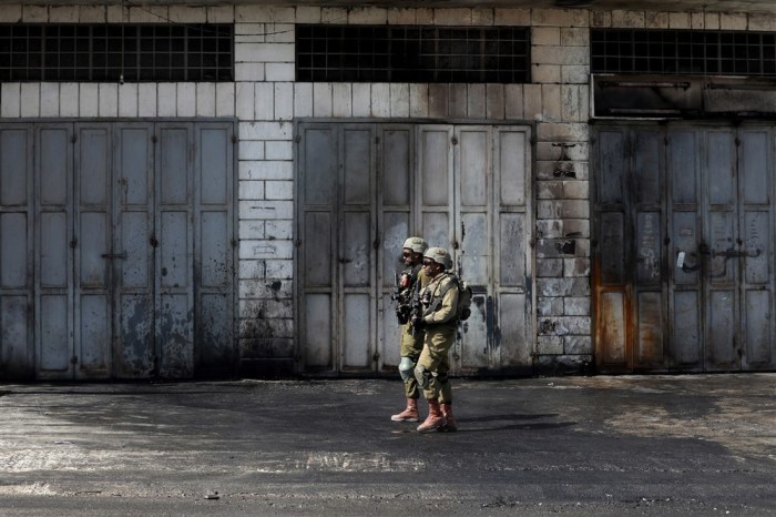 Nach Schießereien im Westjordanland steigen die israelisch-palästinensischen Spannungen. Foto: epa/Alaa Badarneh