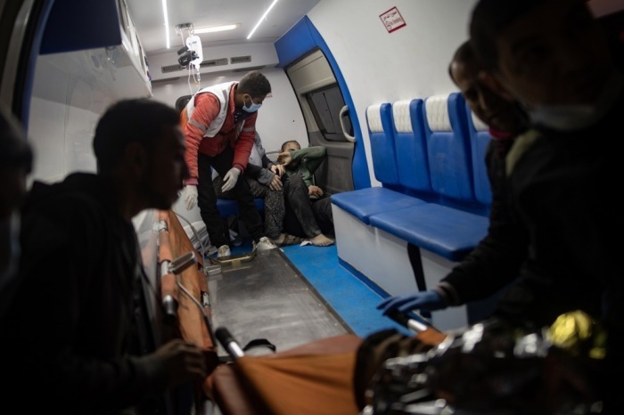 Durch israelische Luftangriffe in Rafah verwundete Palästinenser. Foto: epa/Haitham Imad