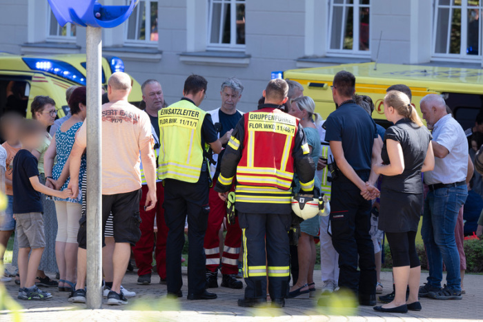 Schüler Attackieren Mitschüler Mit Messern, Deutschland