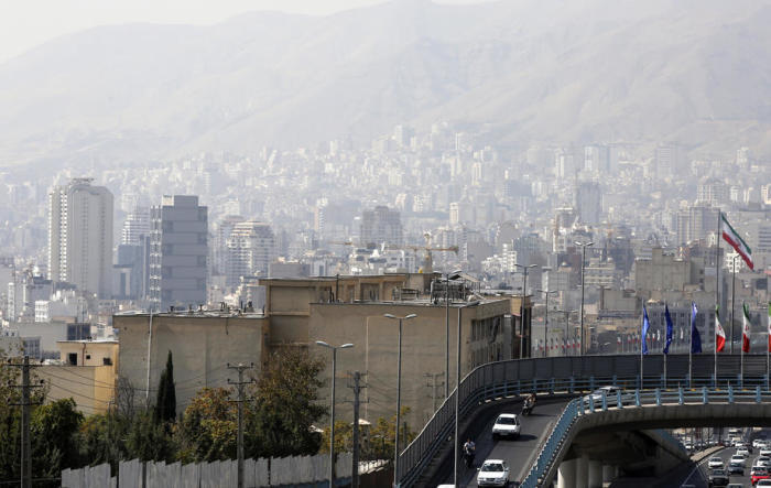 Der Alltag im Iran. Foto: epa/Abedin Taherkenareh