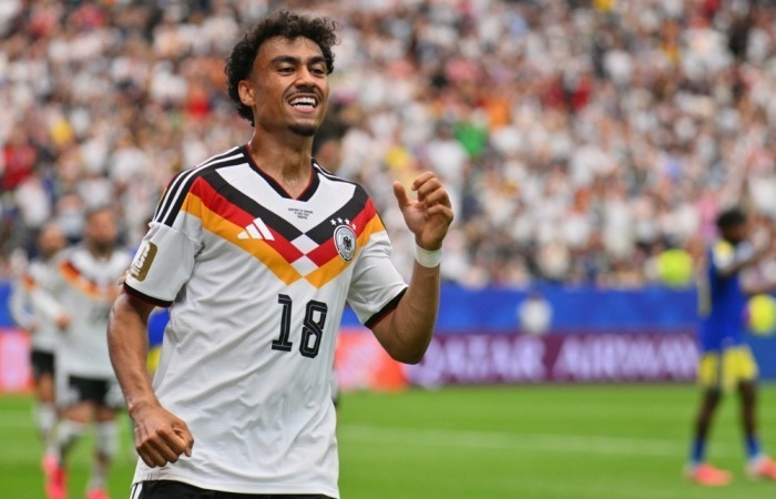 Nathaniel Brown jubelt über seinen Treffer zum zwischenzeitlichen 5:1 beim deutlichen 7:1-Erfolg Deutschlands gegen Curaçao bei der Fußball-WM 2026 in Houston. Foto: Sam Wasson/epa/dpa