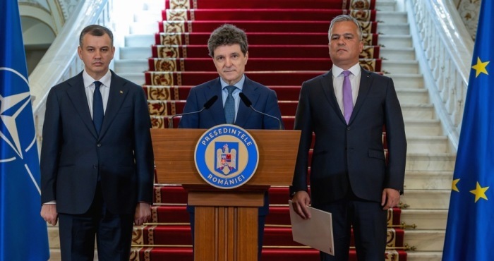 Der rumänische Präsident Nicusor Dan ernennt Adrian Vestea zum designierten Ministerpräsidenten, der die Regierungsbildung übernehmen soll. Foto: epa/RumÄnisches PrÄsidialamt