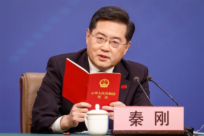 Chinas Außenminister Qin Gang in Peking. Foto: epa/Mark R. Cristino