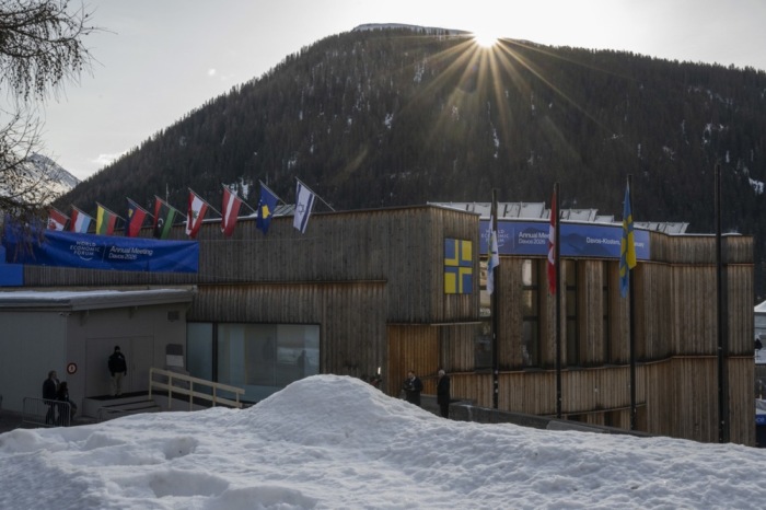 Außenansicht des Kongresszentrums vor Beginn der Jahrestagung des Weltwirtschaftsforums in Davos. Foto: epa/Gian Ehrenzeller