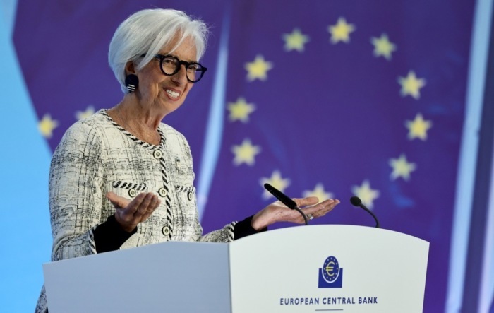 Die Präsidentin der Europäischen Zentralbank (EZB), Christine Lagarde, spricht auf einer Pressekonferenz im Anschluss an die Sitzung des EZB-Rats in Frankfurt am Main. Foto: epa/Ronald Wittek