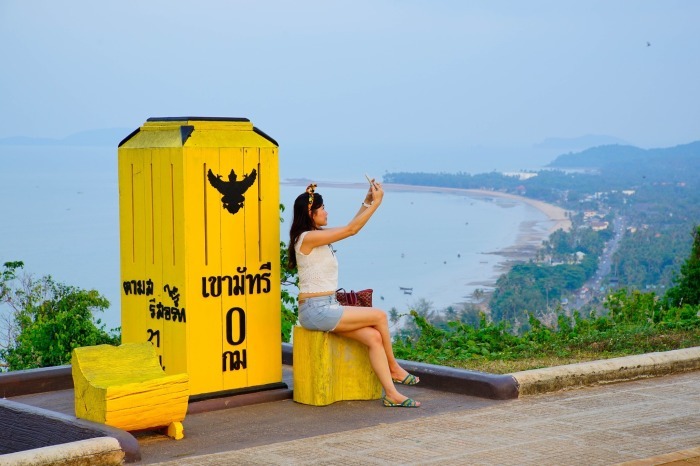Küstenabschnitt zwischen Prachuap Khiri Khan und Chumphon mit weitgehend unberührter Landschaft abseits stark frequentierter Reiseziele. Bild: Tourism Authority Of Thailand