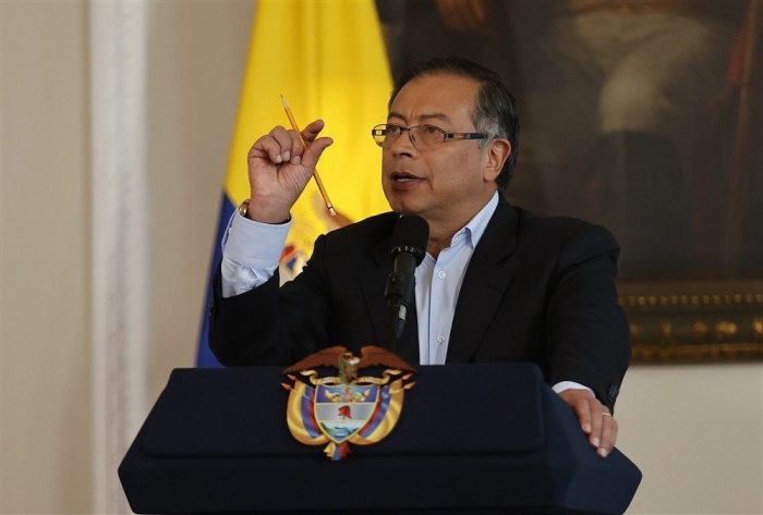 Der kolumbianische Präsident Gustavo Petro gibt eine Pressekonferenz, um eine Bilanz seiner ersten hundert Tage in Bogota zu ziehen. Foto: epa/Mauricio Duenas Castaneda