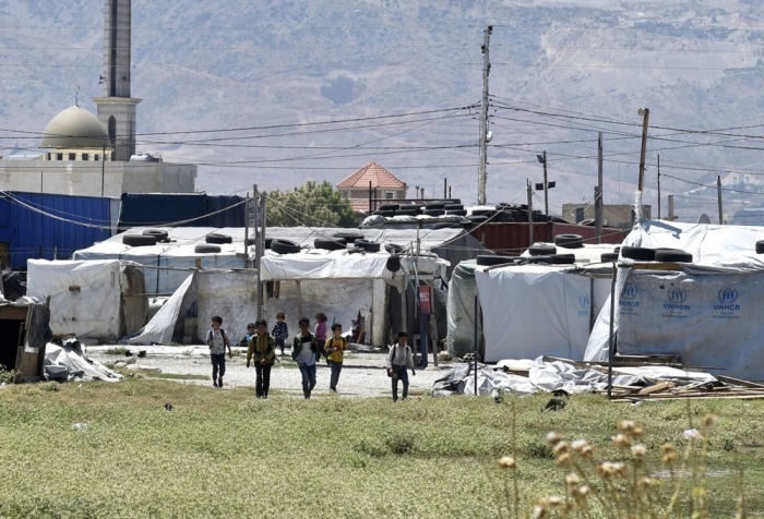 Delegation des EU-Parlaments besucht ein syrisches Flüchtlingslager im Libanon. Foto: epa/Wael Hamzeh