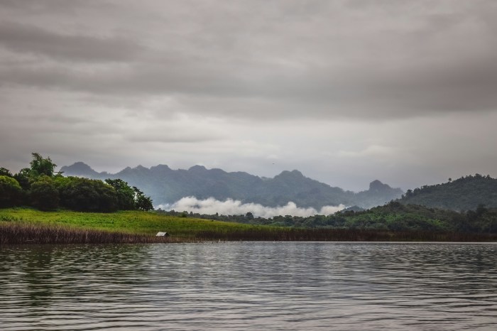Der Südwestmonsun sorgt in weiten Teilen Thailands für Gewitter und örtlich kräftige Regenfälle. Foto: Nopparuj Lamaikul/Unsplash