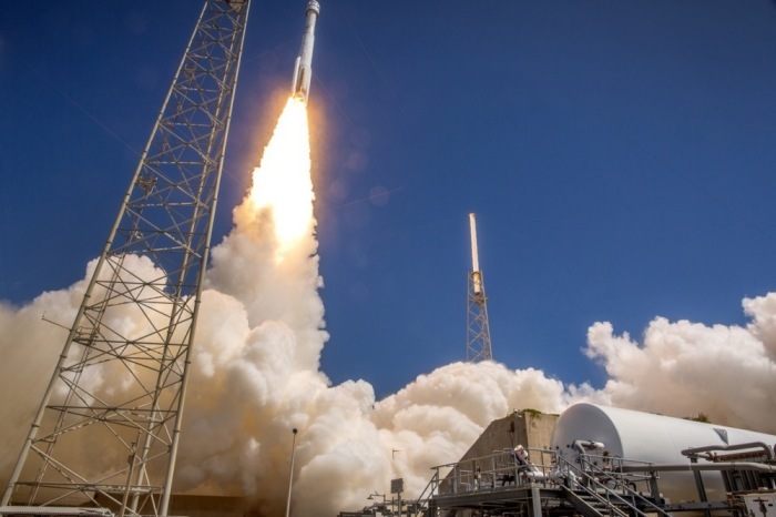 Die NASA Boeing Crew Flight Test Mission Starliner Raumschiff auf einer United Launch Alliance Atlas V Rakete. Foto: epa/Cristobal Herrera-ulashkevich