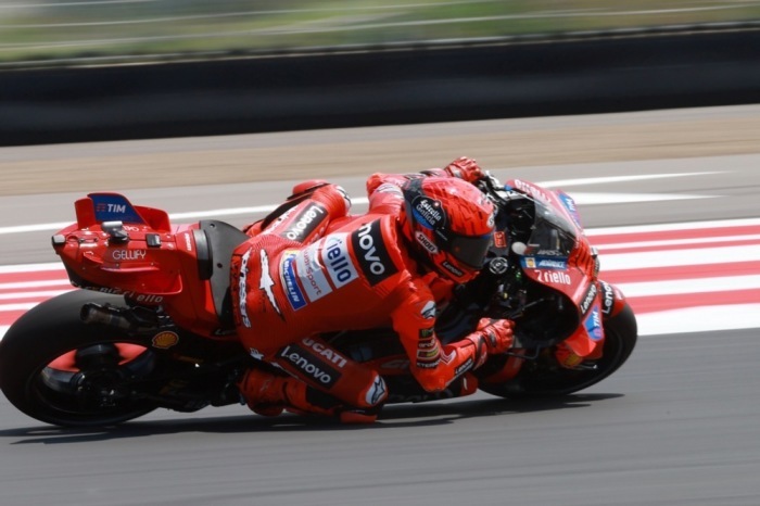 Ducati-Pilot Marc Marquez fährt im Qualifying des Großen Preises von Indonesien auf dem Mandalika Circuit in Mandalika. Foto: epa/Adi Weda