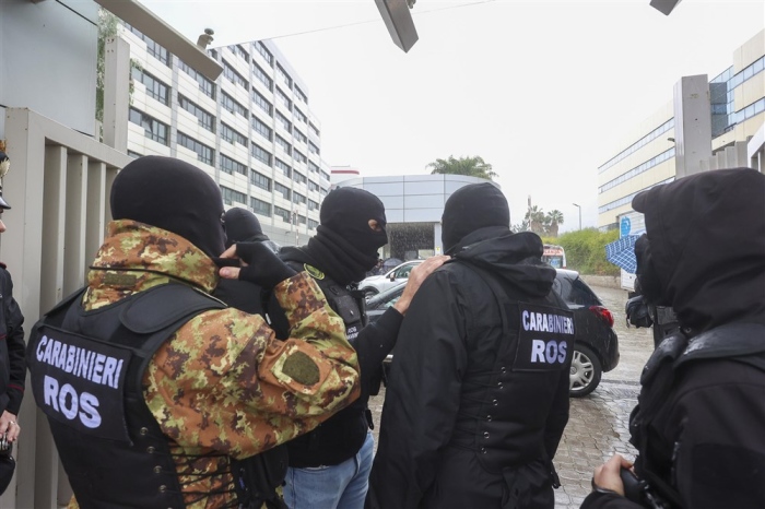 Spezialeinheiten der ROS Carabinieri in Palermo. Foto: EPA/Nicolas Armer