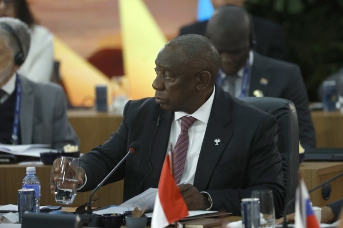 Südafrikas Präsident Cyril Ramaphosa bei der Eröffnung des BRICS-Gipfels in Rio de Janeiro nach der Erweiterung auf elf Mitglieder. Foto: epa/Antonio Lacerda