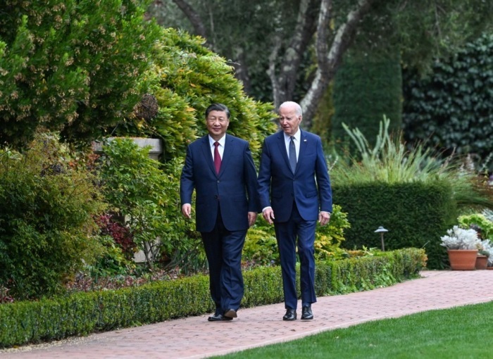 Der US-Präsident Joe Biden (R) und der chinesische Präsident Xi Jinping in Woodside. Foto: epa/Xinhua