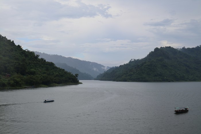 Thailand bereitet sich auf mögliche Trockenphasen vor und will die Wasserreserven in den Stauseen gezielt sichern. Im Bild der Khun Dan Prakarn Chon Dam in Nakhon Nayok. Foto: Noppon Meenuch/Unsplash
