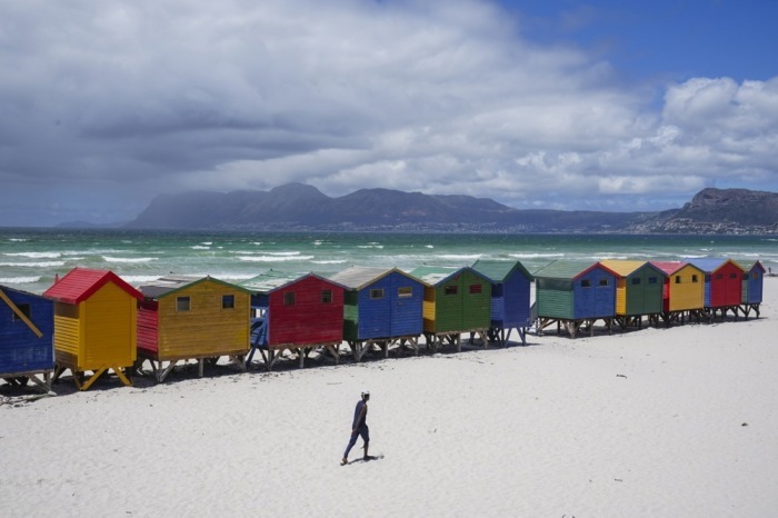 Umweltverschmutzungen beeinträchtigen wichtige Touristenstrände in Kapstadt. Foto: epa/Nic Bothma