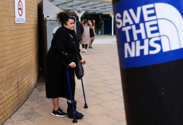 Die Zufriedenheit der britischen Öffentlichkeit mit dem NHS fällt auf den niedrigsten Stand seit Bestehen. Foto: epa/Neil Hall