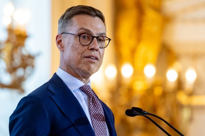 Finnlands Präsident Alexander Stubb spricht bei der Konferenz «Europe as a Task» auf der Prager Burg. Foto: EPA/Martin Divisek