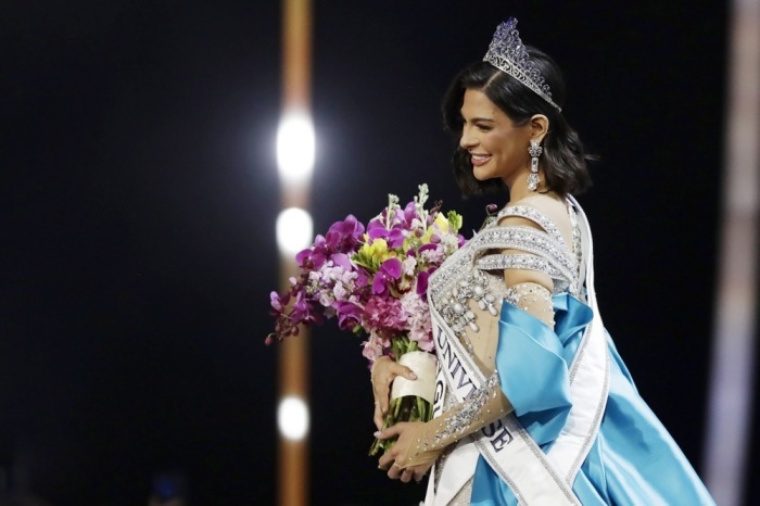 Die Miss Nicaragua Sheynnis Palacios reagiert auf ihre Krönung zur Miss Universe. Foto: epa/Rodrigo Sura