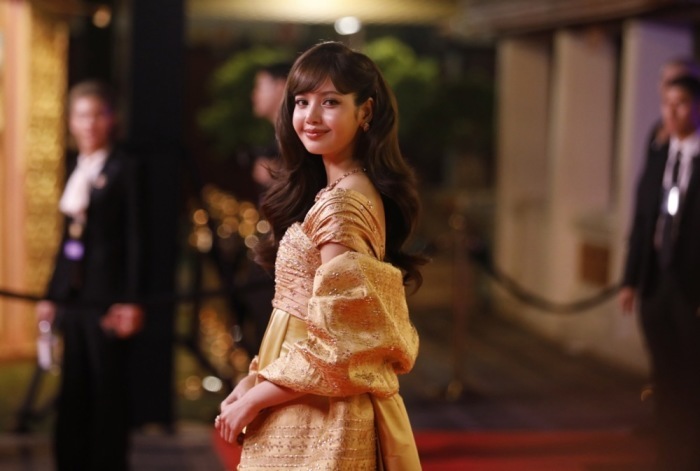 Die thailändische Sängerin Lalisa „Lisa“ Manobal wird Teil der Eröffnungszeremonie der Fußball-Weltmeisterschaft 2026. Foto: epa/Narong Sangnak