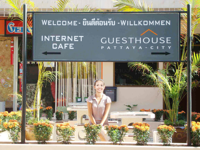 Willkommen im Gästehaus Pattaya-City! Achara Koller ist stets ansprechbar und legt großen Wert auf das Wohlergehen ihrer Gäste, was sich im hohen Servicestandard widerspiegelt.